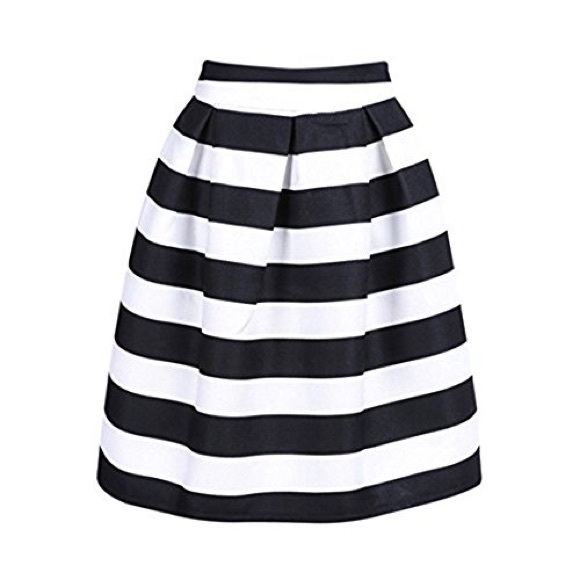 Dresses & Skirts - Black & White Poofy Skirt